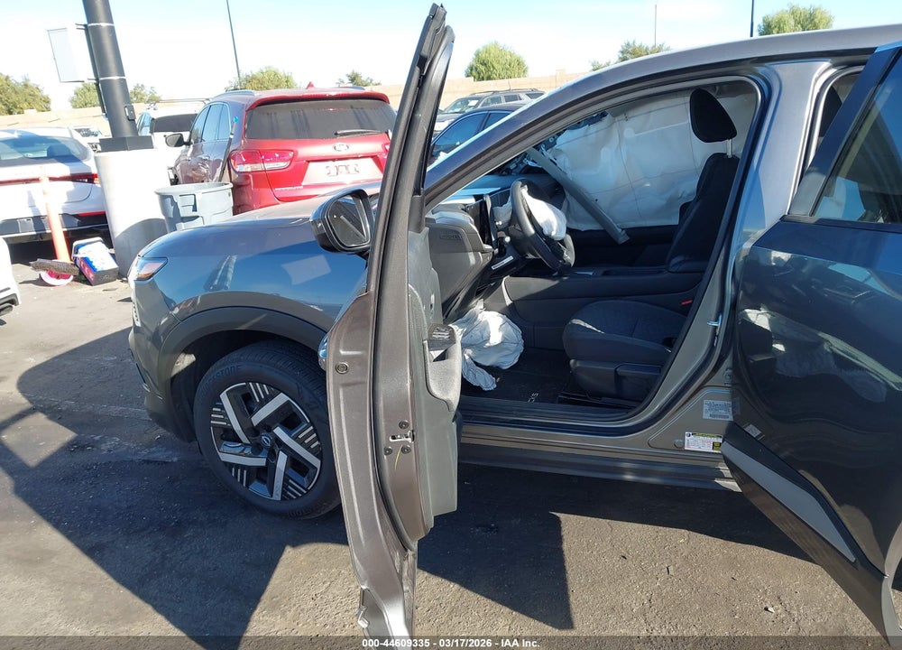 2025 NISSAN KICKS SV FWD VIN: 3N8AP6CA1SL395369