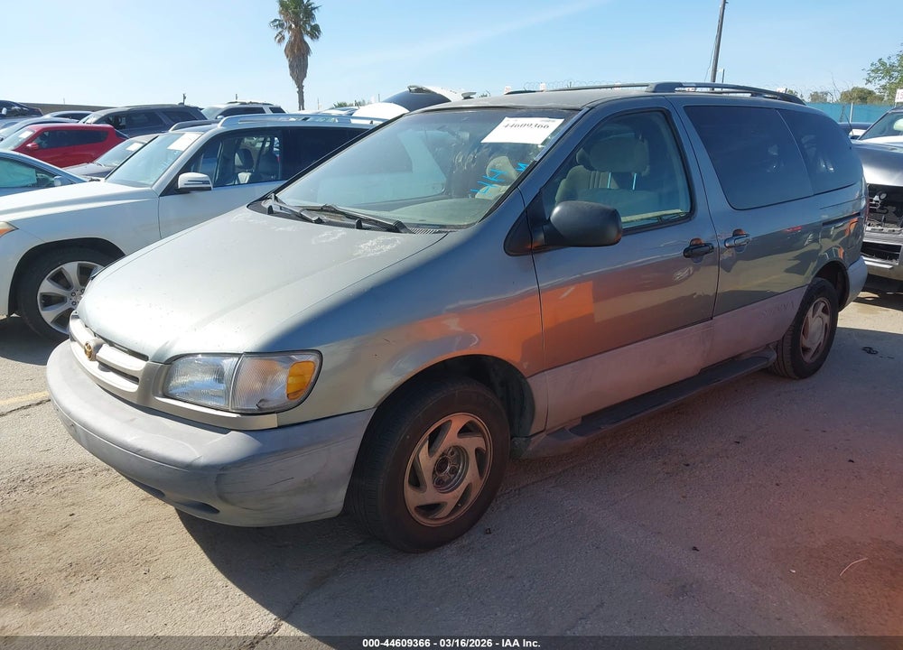 2000 TOYOTA SIENNA LE VIN: 4T3ZF13C4YU207290