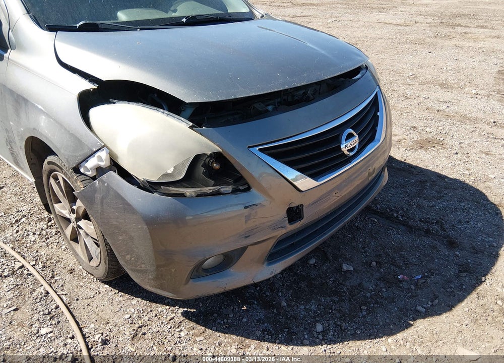 2014 NISSAN VERSA 1.6 SL VIN: 3N1CN7AP1EL802217