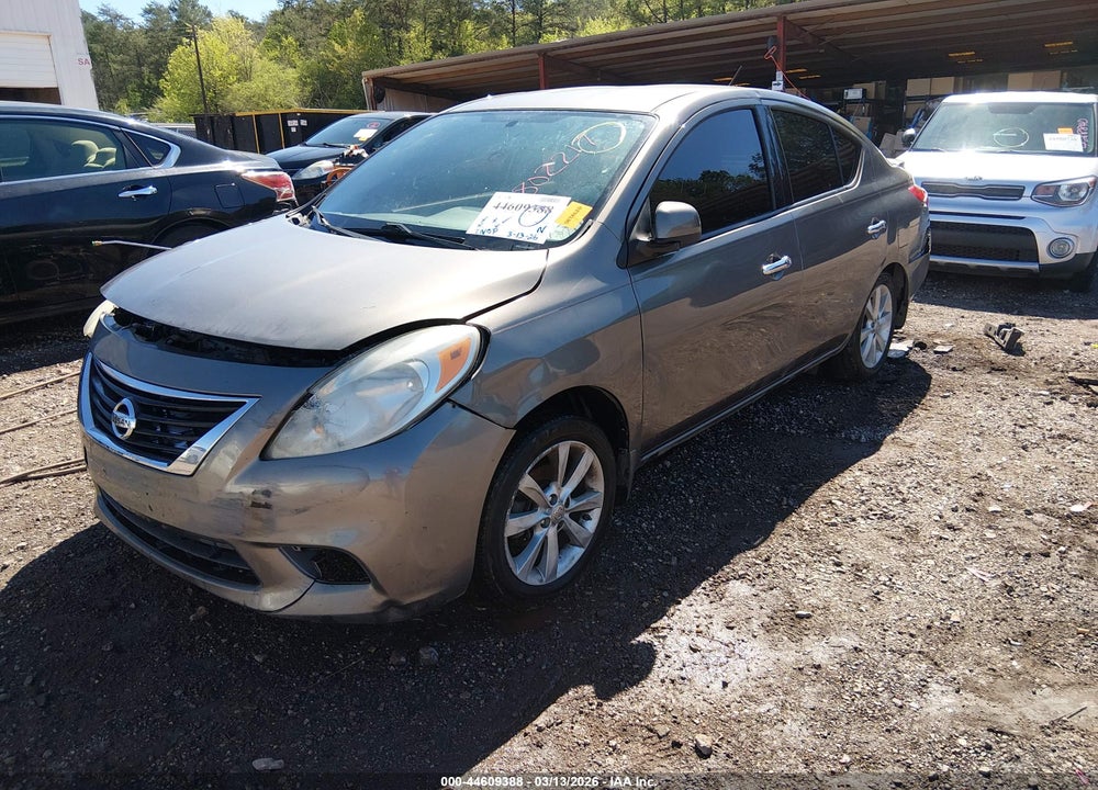 2014 NISSAN VERSA 1.6 SL VIN: 3N1CN7AP1EL802217