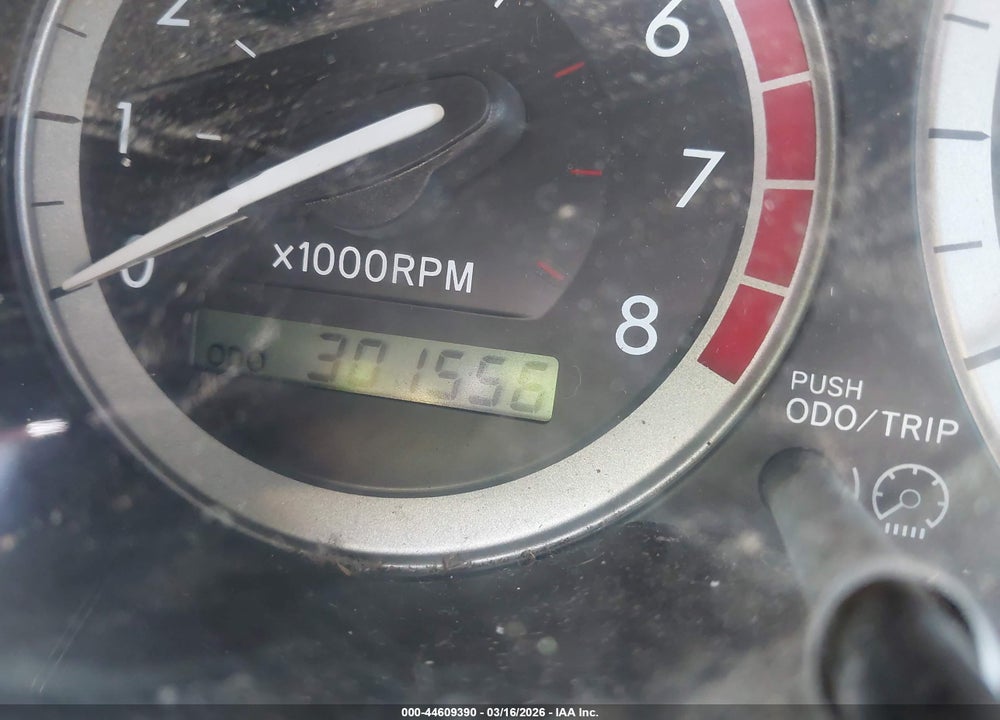 2004 TOYOTA SIENNA XLE VIN: 5TDZA22C94S102732