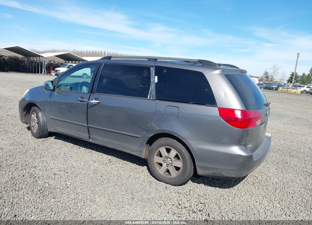 2004 TOYOTA SIENNA XLE VIN: 5TDZA22C94S102732