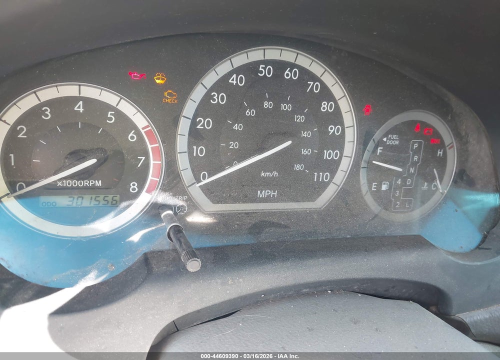 2004 TOYOTA SIENNA XLE VIN: 5TDZA22C94S102732
