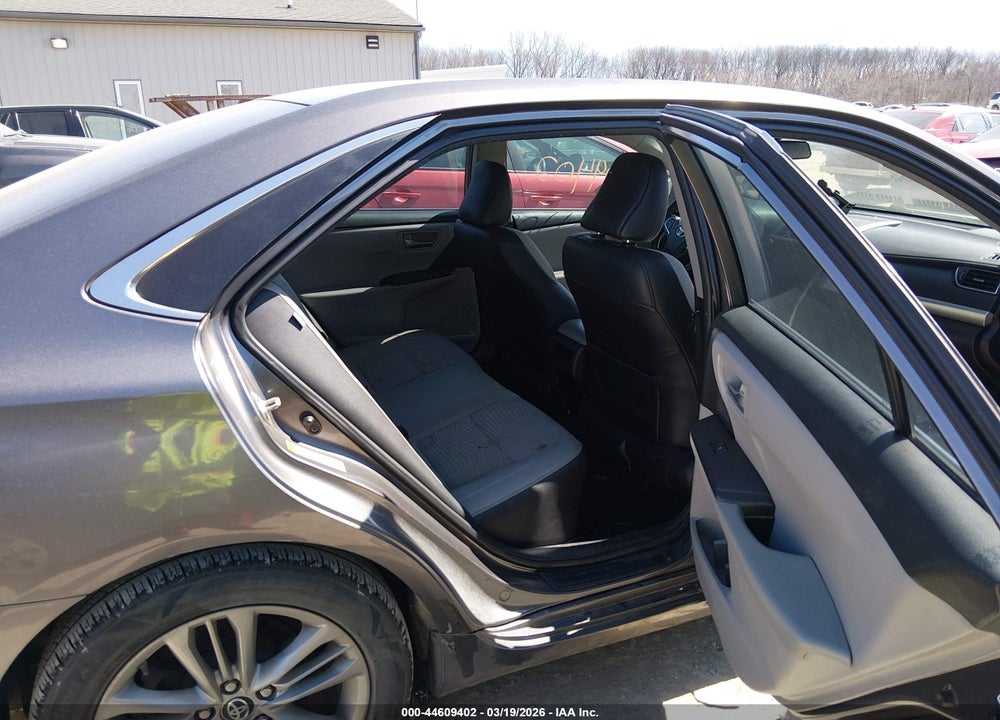 2015 TOYOTA CAMRY SE VIN: 4T1BF1FK5FU103272