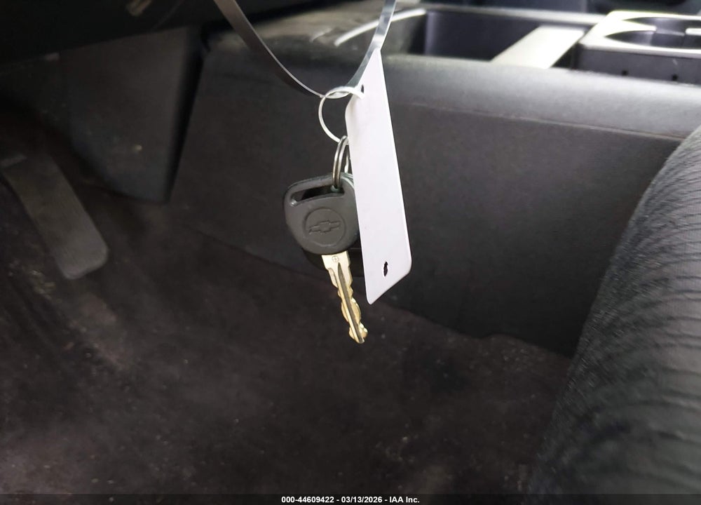 2013 CHEVROLET SILVERADO 1500 LT VIN: 3GCPCSE07DG242151
