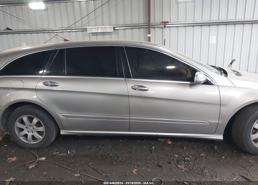 2007 MERCEDES-BENZ R 350 4MATIC VIN: 4JGCB65E97A037627