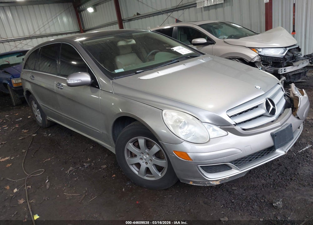 2007 MERCEDES-BENZ R 350 4MATIC VIN: 4JGCB65E97A037627
