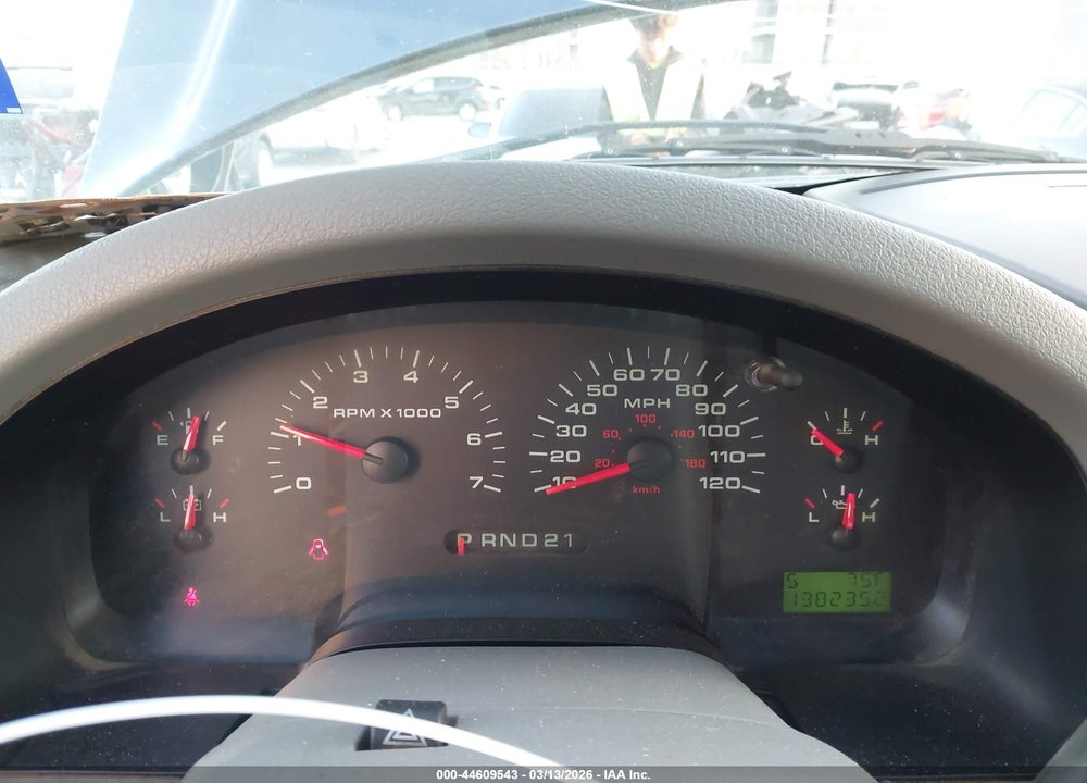 2005 FORD F-150 STX/XL/XLT VIN: 1FTRX12W95NB62813