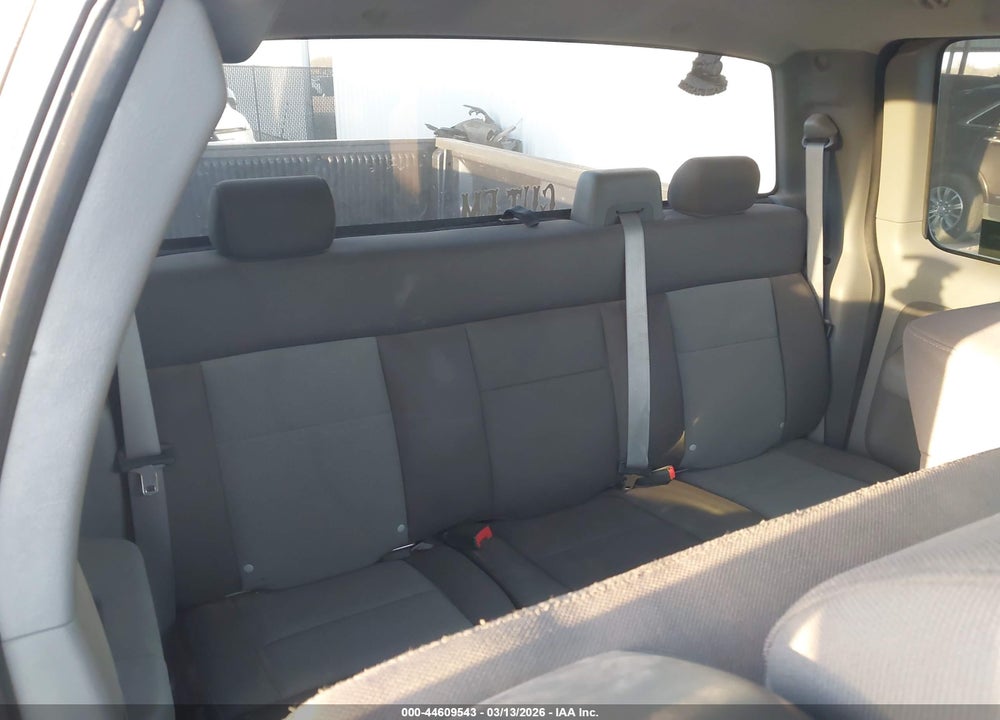2005 FORD F-150 STX/XL/XLT VIN: 1FTRX12W95NB62813