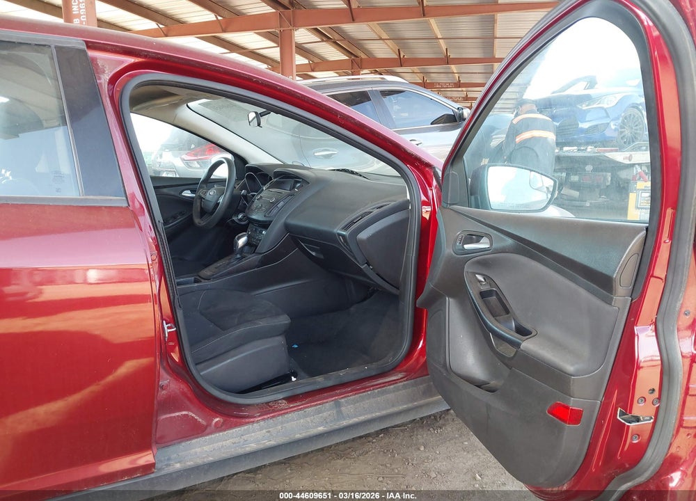 2016 FORD FOCUS SE VIN: 1FADP3FE4GL305775