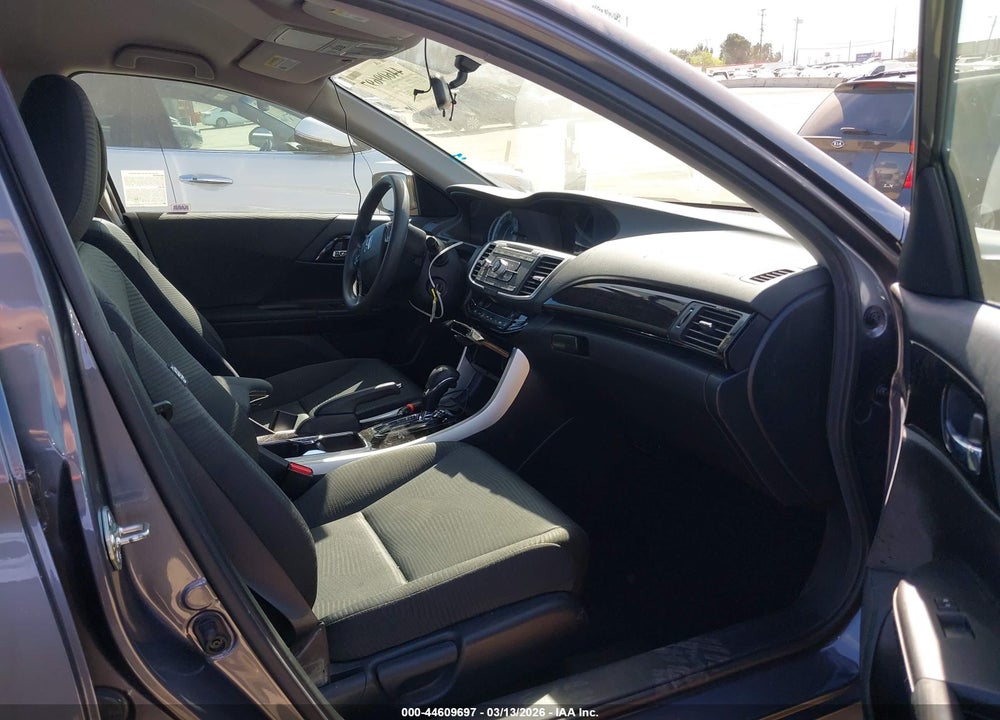 2016 HONDA ACCORD LX VIN: 1HGCR2F35GA212348