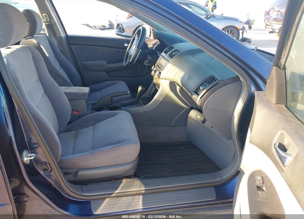 2003 HONDA ACCORD 2.4 LX VIN: JHMCM563X3C028096