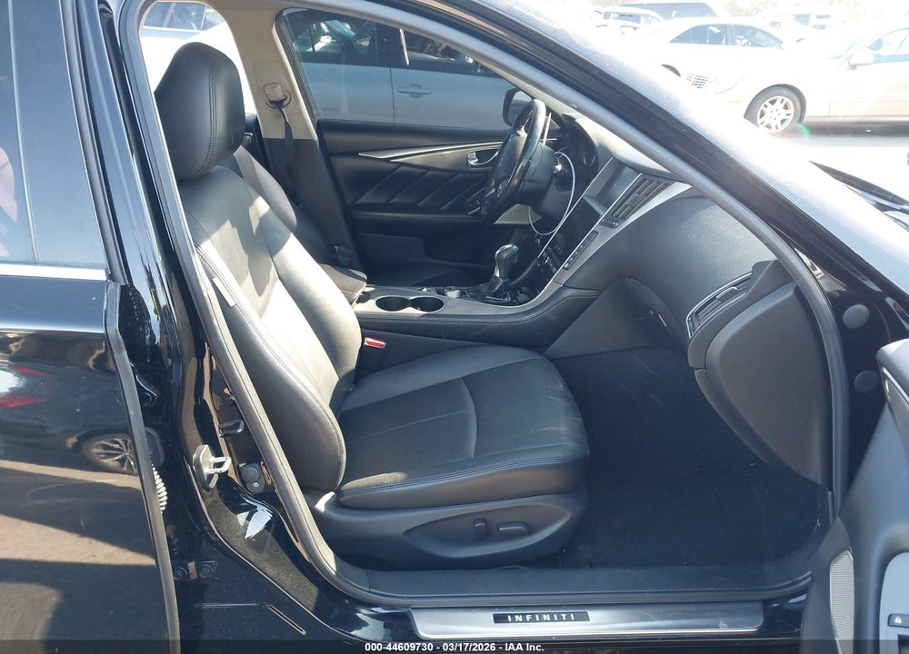 2017 INFINITI Q50 3.0T PREMIUM VIN: JN1EV7AP4HM742842