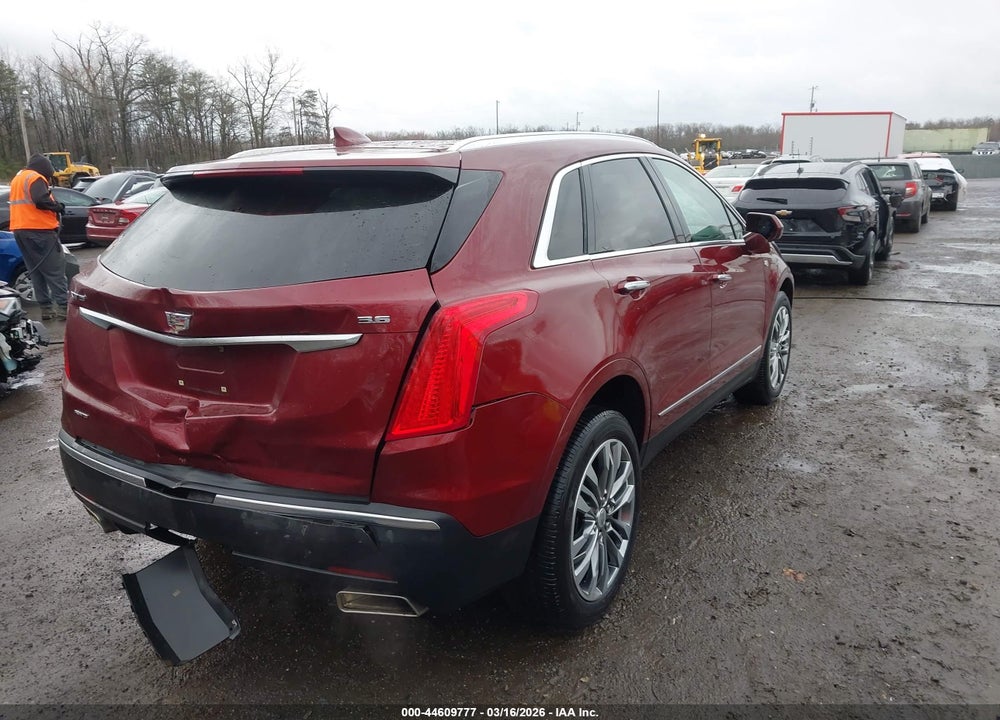 2017 CADILLAC XT5 PREMIUM LUXURY VIN: 1GYKNERS5HZ116808