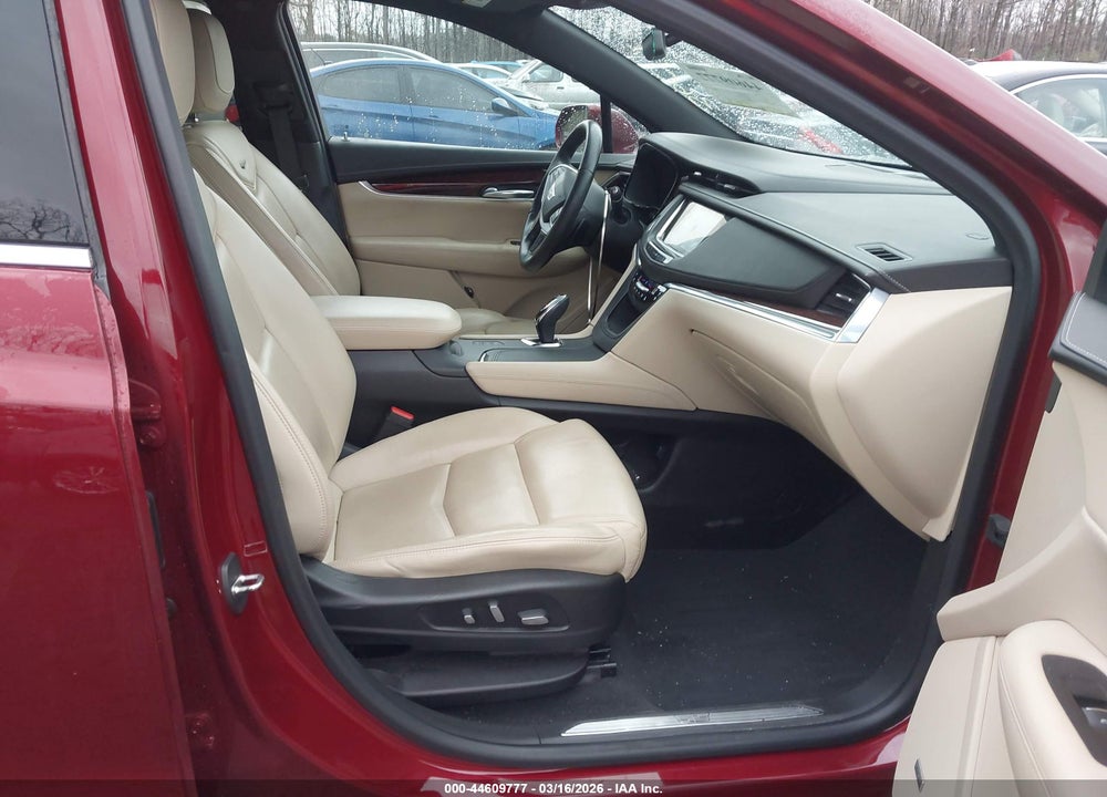 2017 CADILLAC XT5 PREMIUM LUXURY VIN: 1GYKNERS5HZ116808