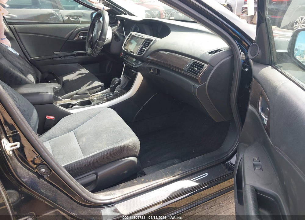 2016 HONDA ACCORD EX VIN: 1HGCR2F72GA199321