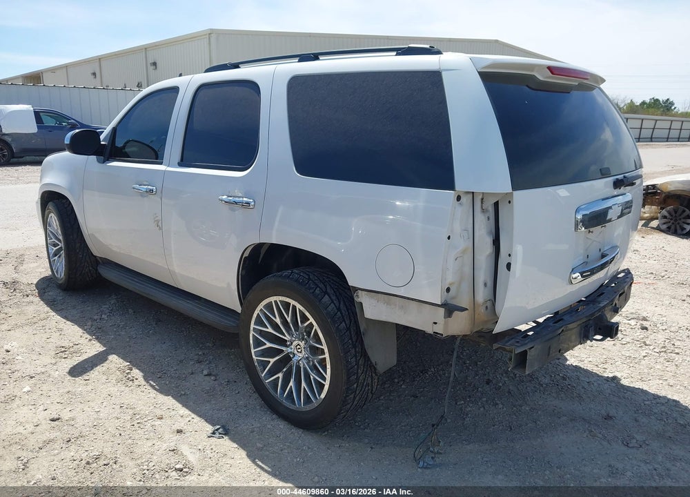 2011 CHEVROLET TAHOE LS VIN: 1GNSCAE04BR383879