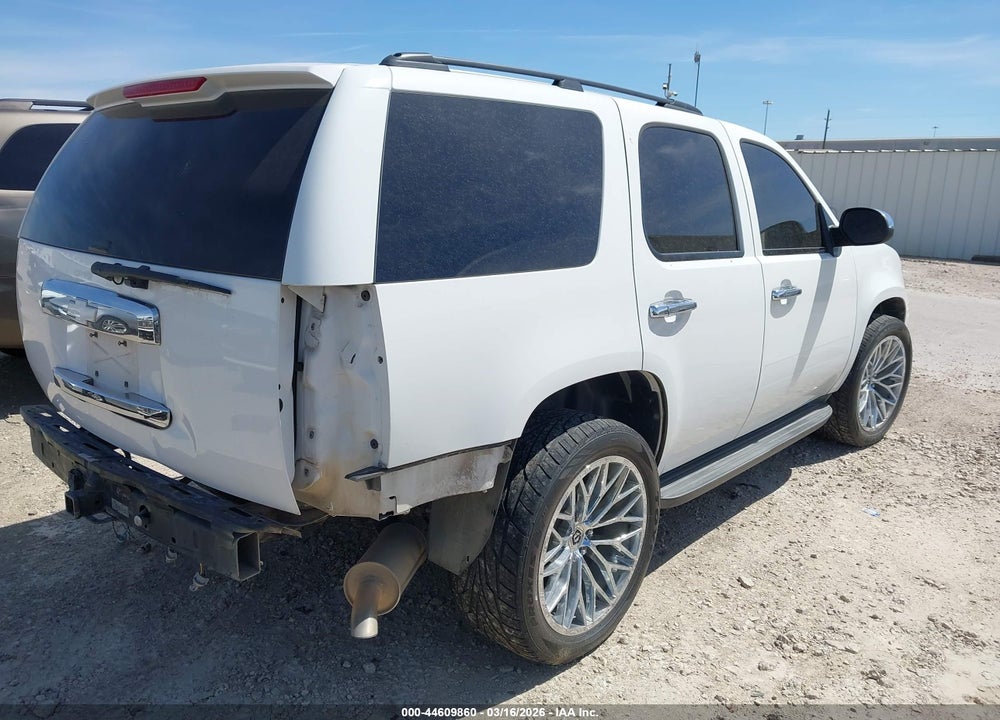 2011 CHEVROLET TAHOE LS VIN: 1GNSCAE04BR383879