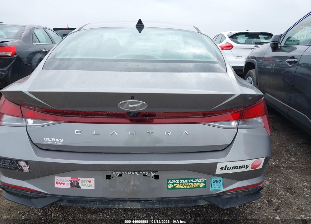 2022 HYUNDAI ELANTRA SEL VIN: KMHLS4AG7NU369640