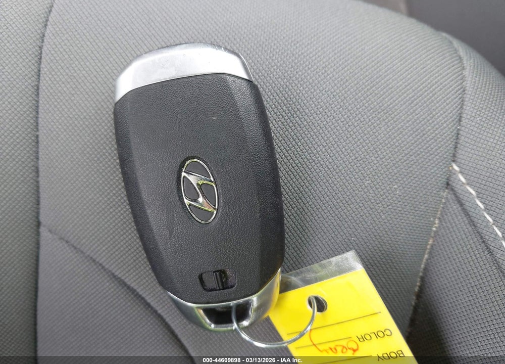 2022 HYUNDAI ELANTRA SEL VIN: KMHLS4AG7NU369640