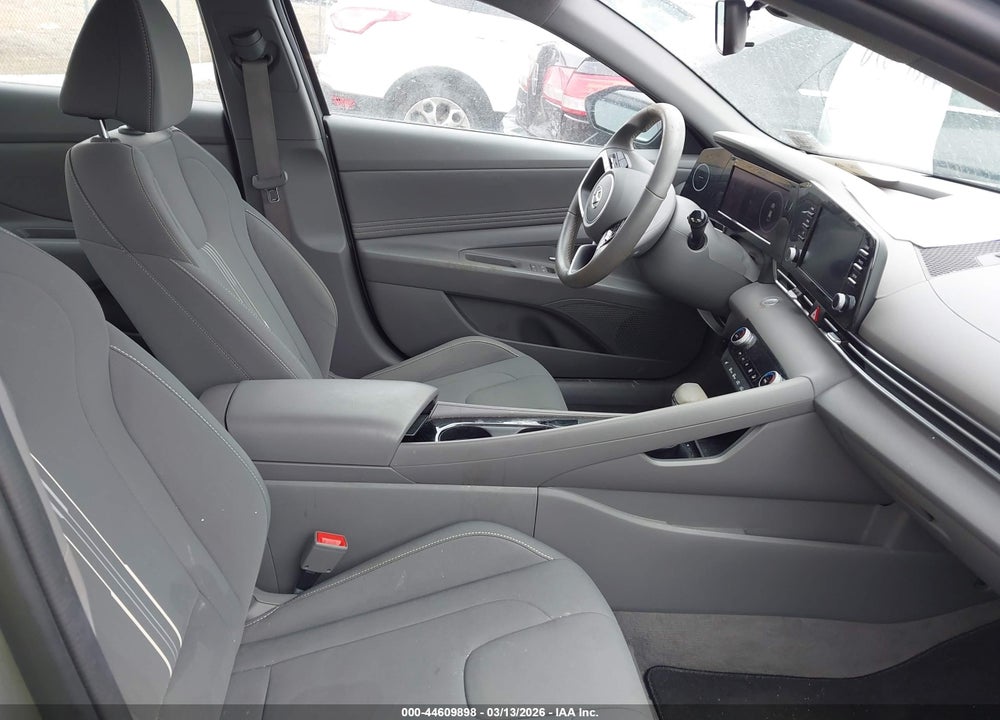 2022 HYUNDAI ELANTRA SEL VIN: KMHLS4AG7NU369640