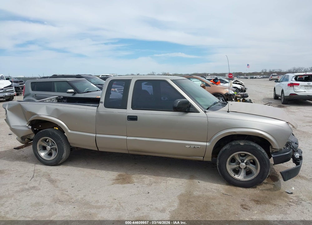 2003 CHEVROLET S-10 VIN: 1GCCS19X038235324
