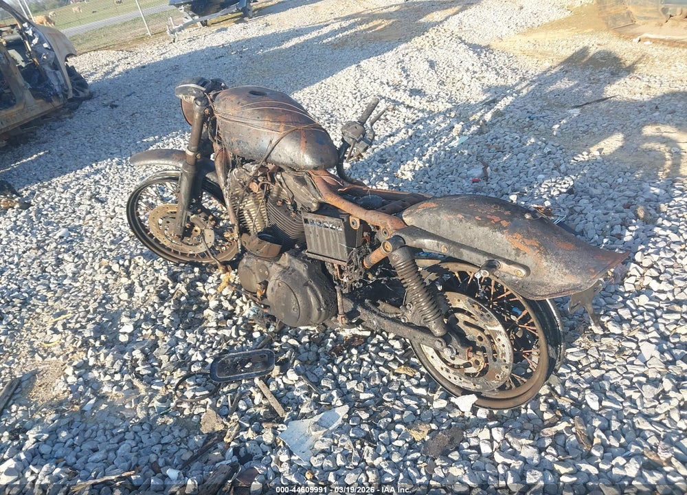 2001 HARLEY-DAVIDSON XL883 VIN: 1HD4CAM151K146819