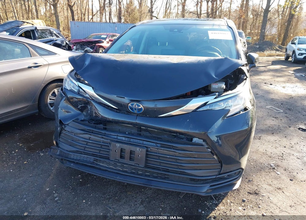 2022 TOYOTA SIENNA LE VIN: 5TDKSKFCXNS069816
