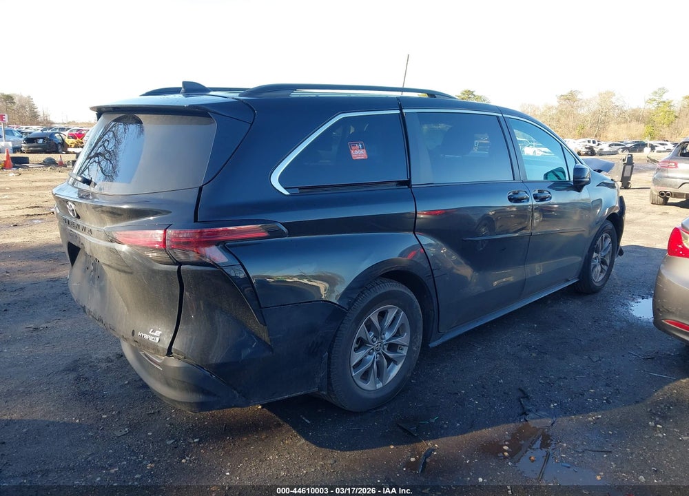2022 TOYOTA SIENNA LE VIN: 5TDKSKFCXNS069816