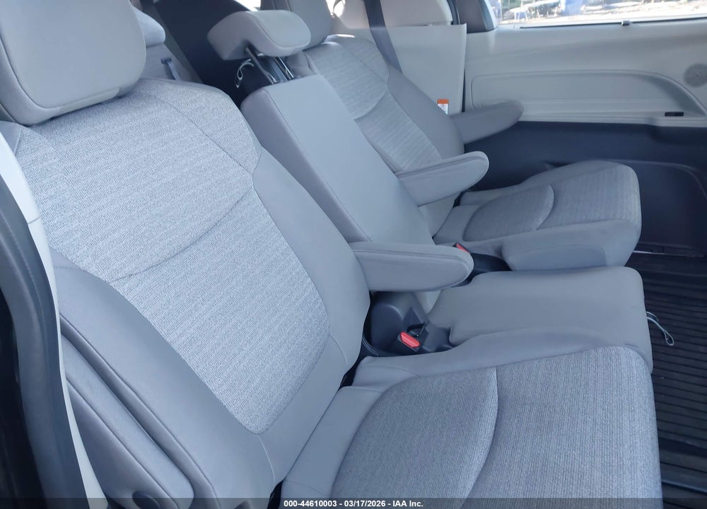2022 TOYOTA SIENNA LE VIN: 5TDKSKFCXNS069816
