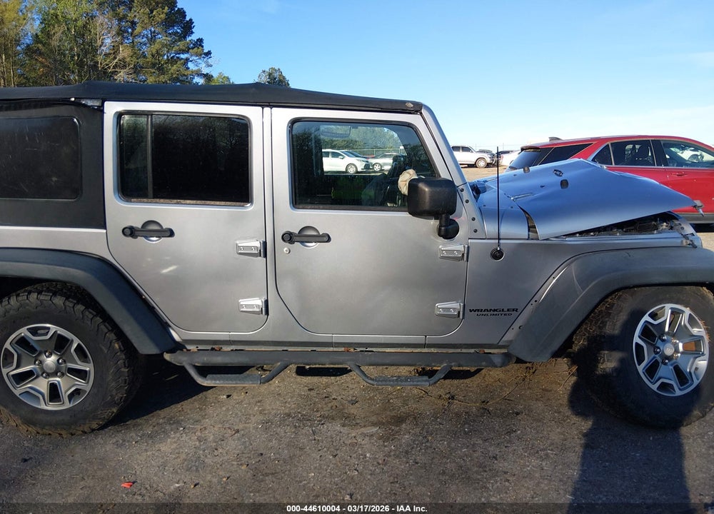 2014 JEEP WRANGLER UNLIMITED SPORT VIN: 1C4BJWDG7EL120528