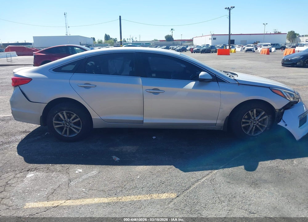 2015 HYUNDAI SONATA SE VIN: 5NPE24AF5FH144553