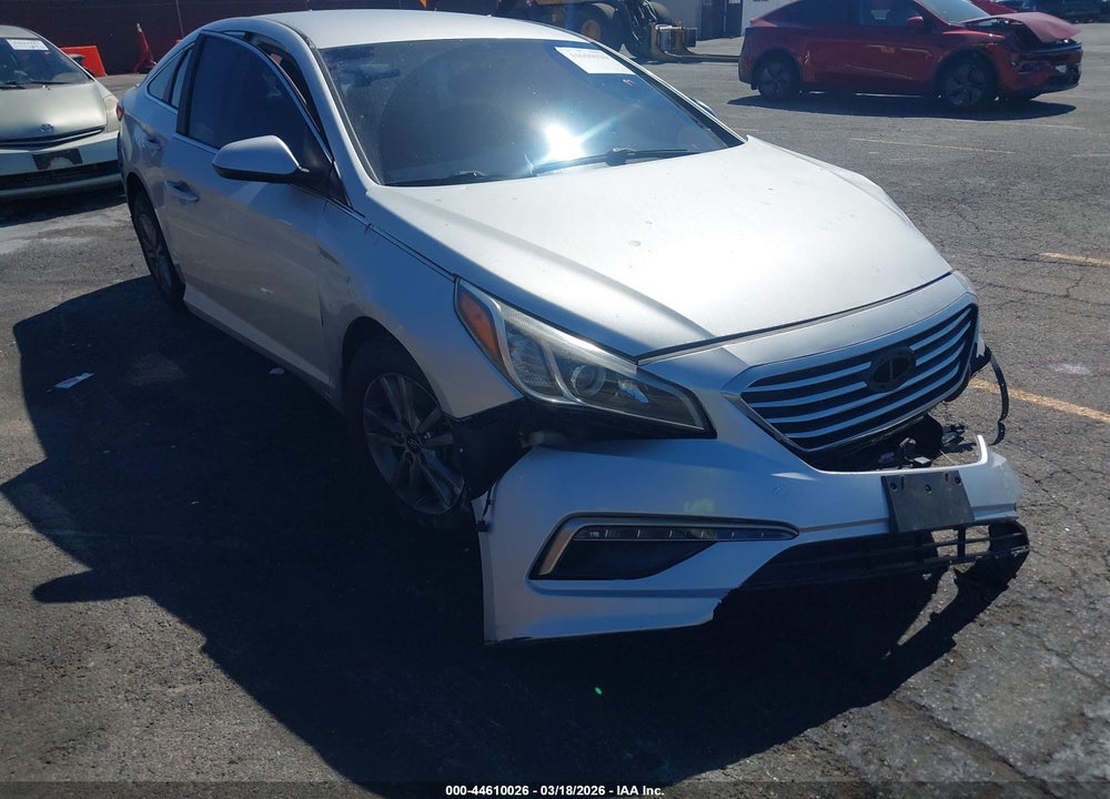 2015 HYUNDAI SONATA SE VIN: 5NPE24AF5FH144553