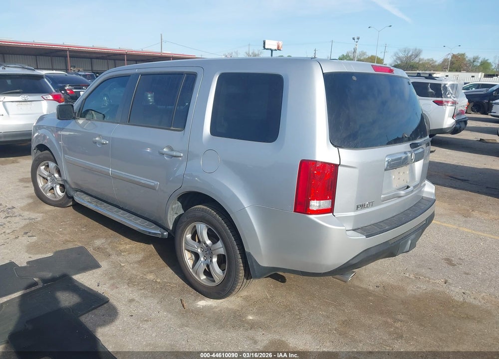 2015 HONDA PILOT EX-L VIN: 5FNYF3H5XFB028742