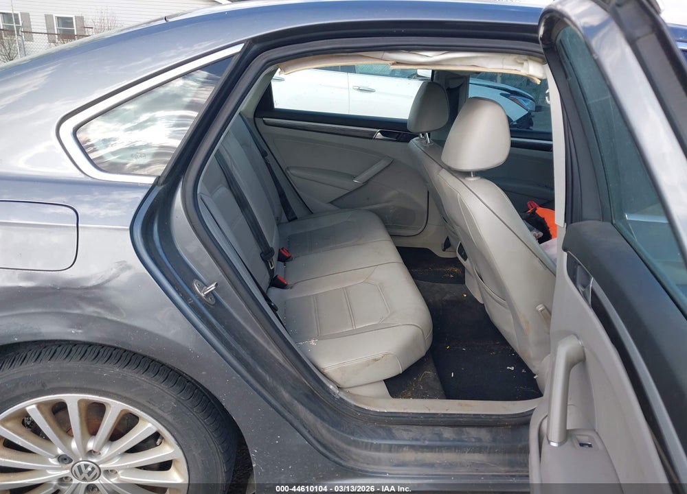 2016 VOLKSWAGEN PASSAT 1.8T SE VIN: 1VWBT7A32GC025893