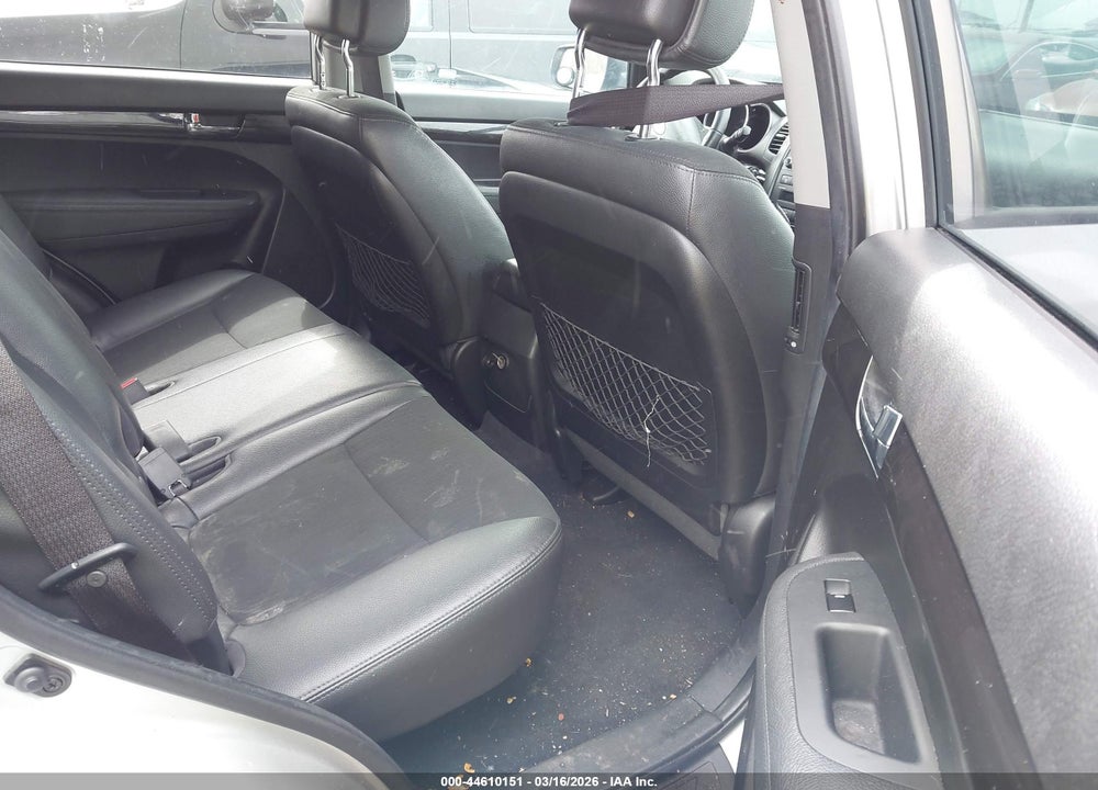 2011 KIA SORENTO EX VIN: 5XYKUCA13BG074998