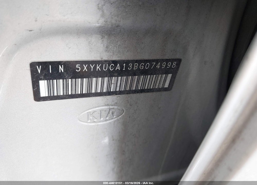 2011 KIA SORENTO EX VIN: 5XYKUCA13BG074998