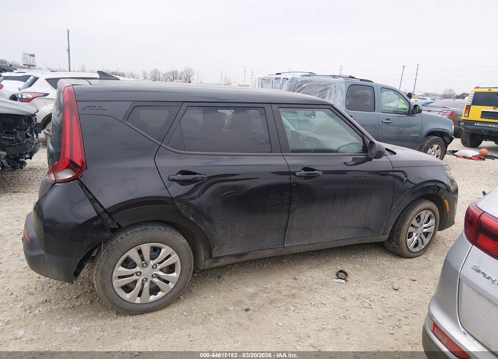 2021 KIA SOUL LX VIN: KNDJ23AU2M7746397