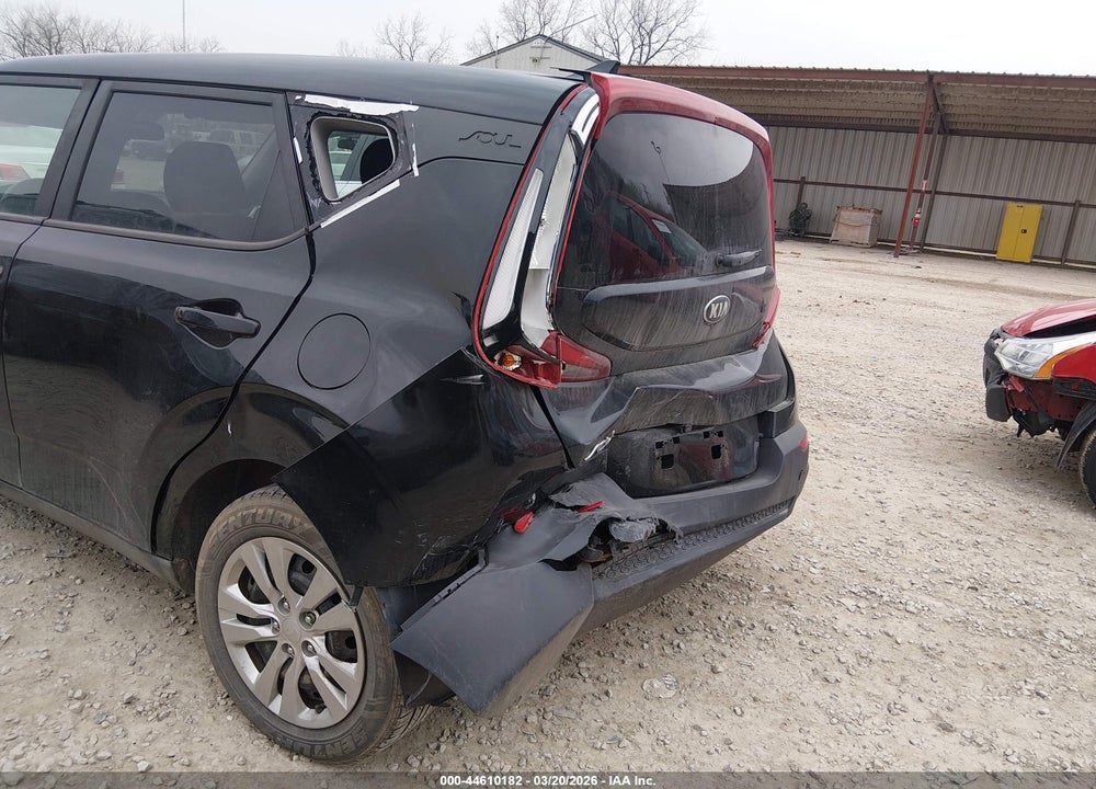 2021 KIA SOUL LX VIN: KNDJ23AU2M7746397