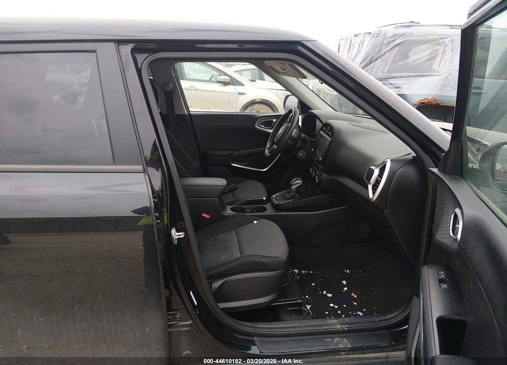 2021 KIA SOUL LX VIN: KNDJ23AU2M7746397
