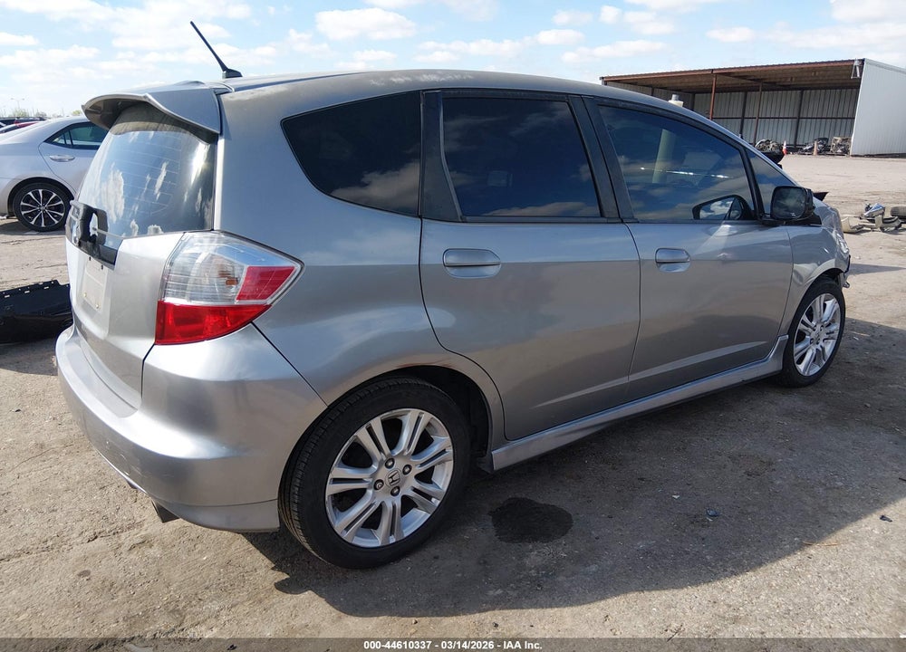 2009 HONDA FIT SPORT VIN: JHMGE88429S022216