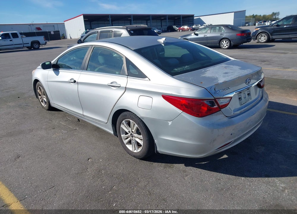 2013 HYUNDAI SONATA GLS VIN: 5NPEB4AC5DH613370