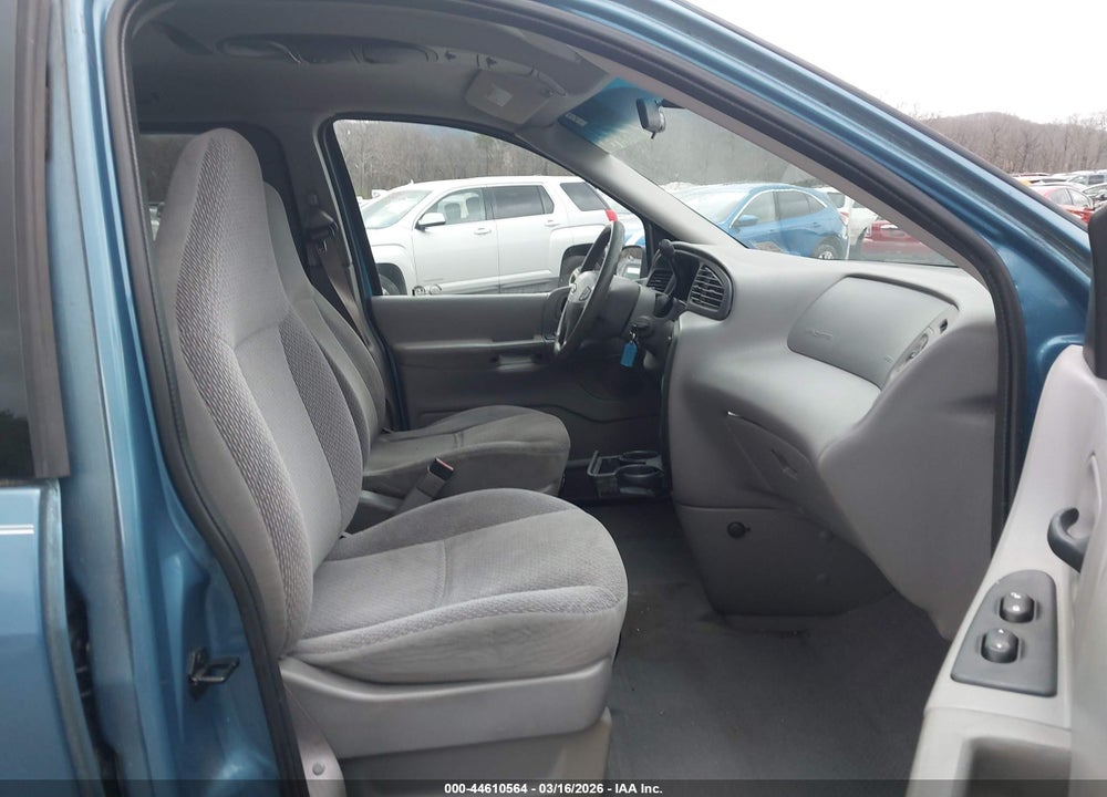 2001 FORD WINDSTAR LX VIN: 2FMZA51461BA04682
