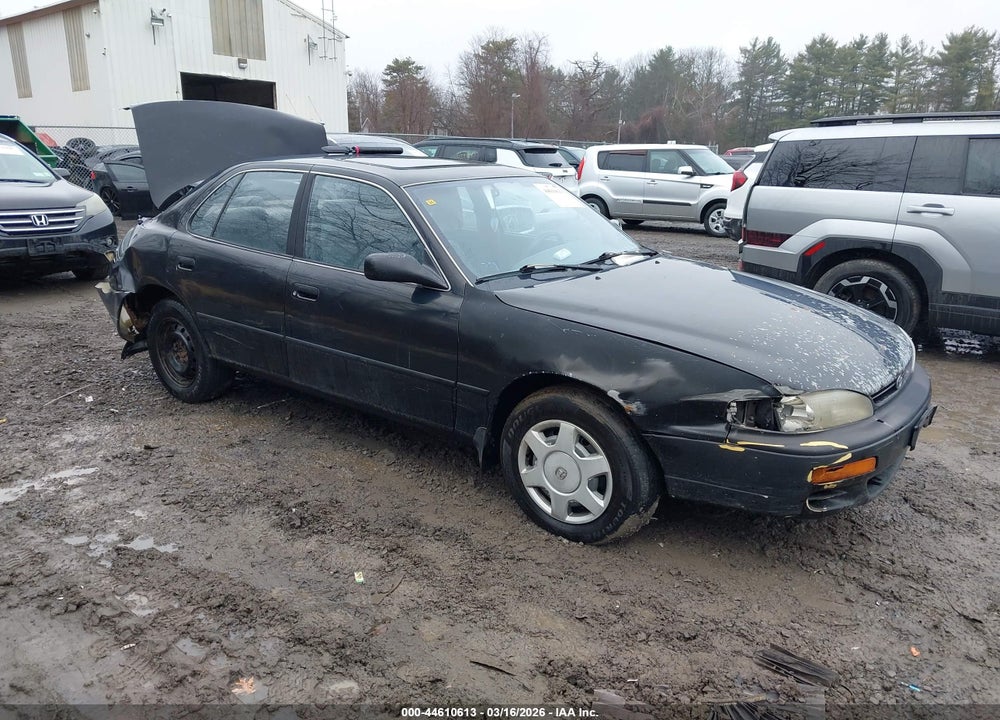 1995 TOYOTA CAMRY LE VIN: 4T1GK12E2SU074163