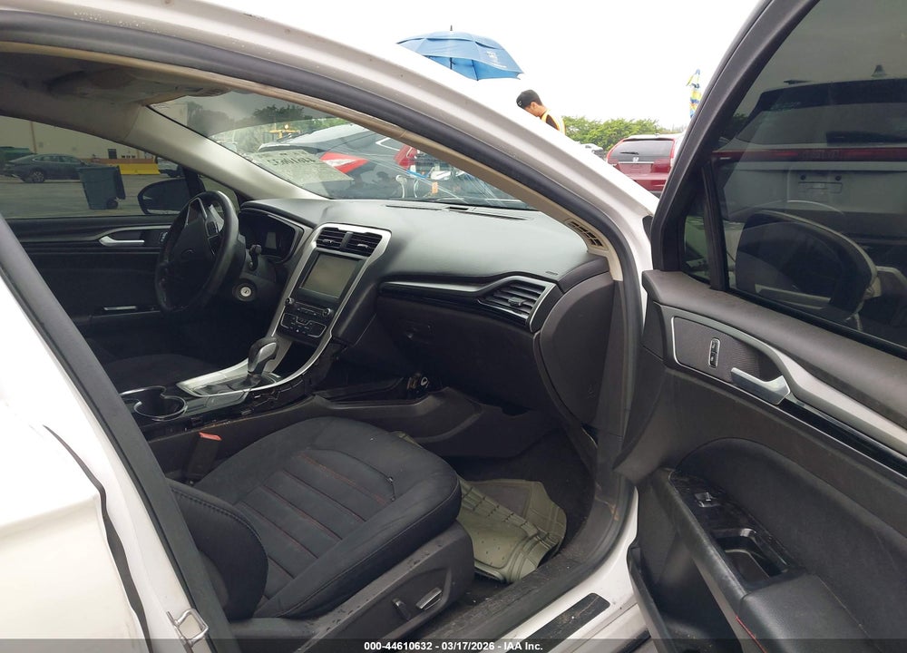 2016 FORD FUSION SE VIN: 3FA6P0H70GR338375