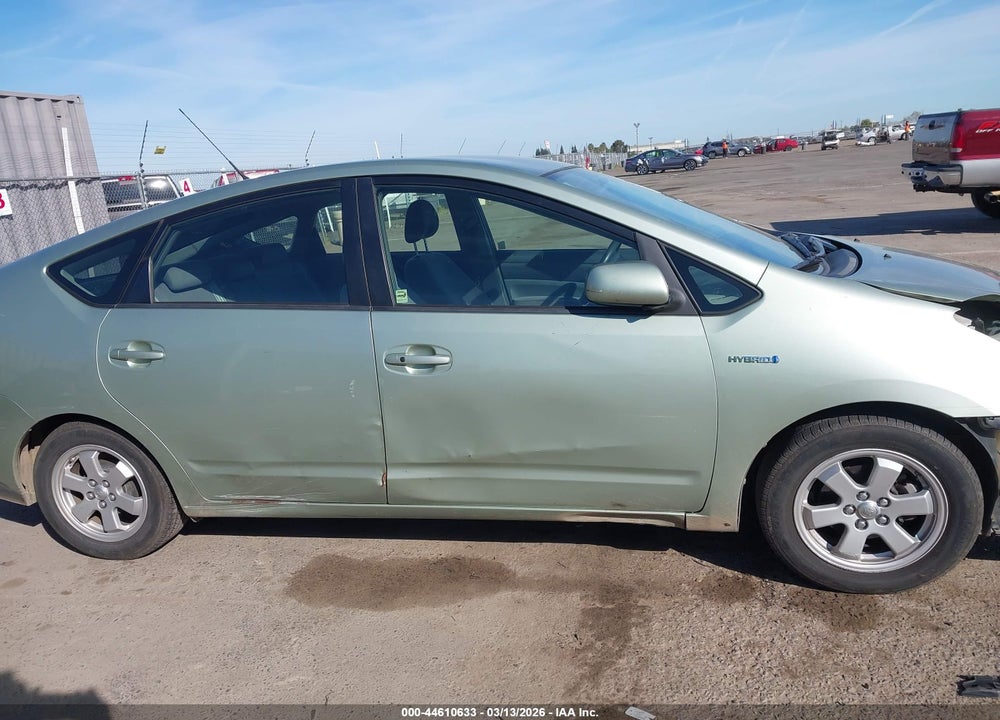 2007 TOYOTA PRIUS VIN: JTDKB20U777604311