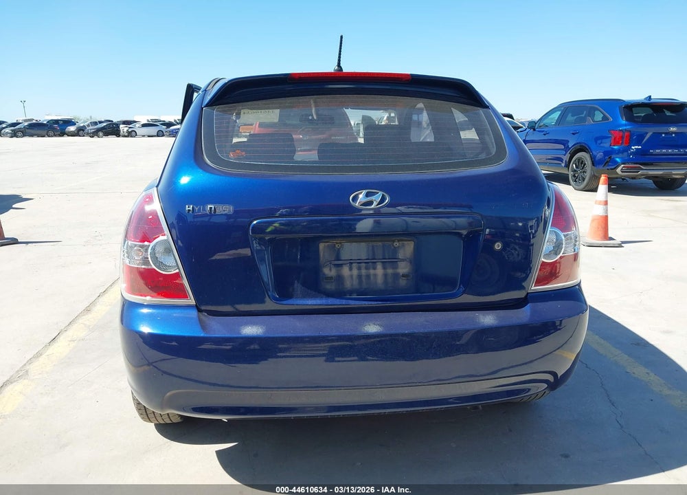 2008 HYUNDAI ACCENT GS VIN: KMHCM36C48U063218