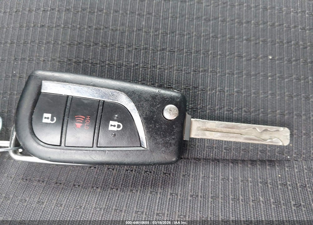 2018 TOYOTA C-HR XLE VIN: NMTKHMBX8JR048653