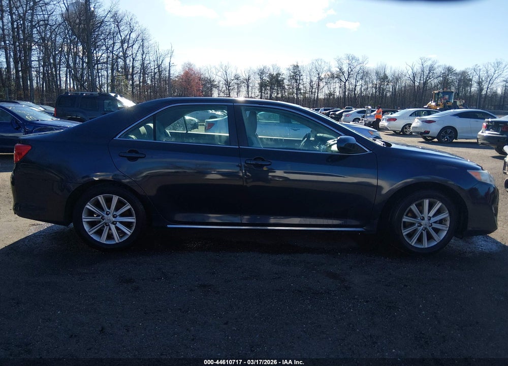 2014 TOYOTA CAMRY XLE VIN: 4T4BF1FK6ER382901