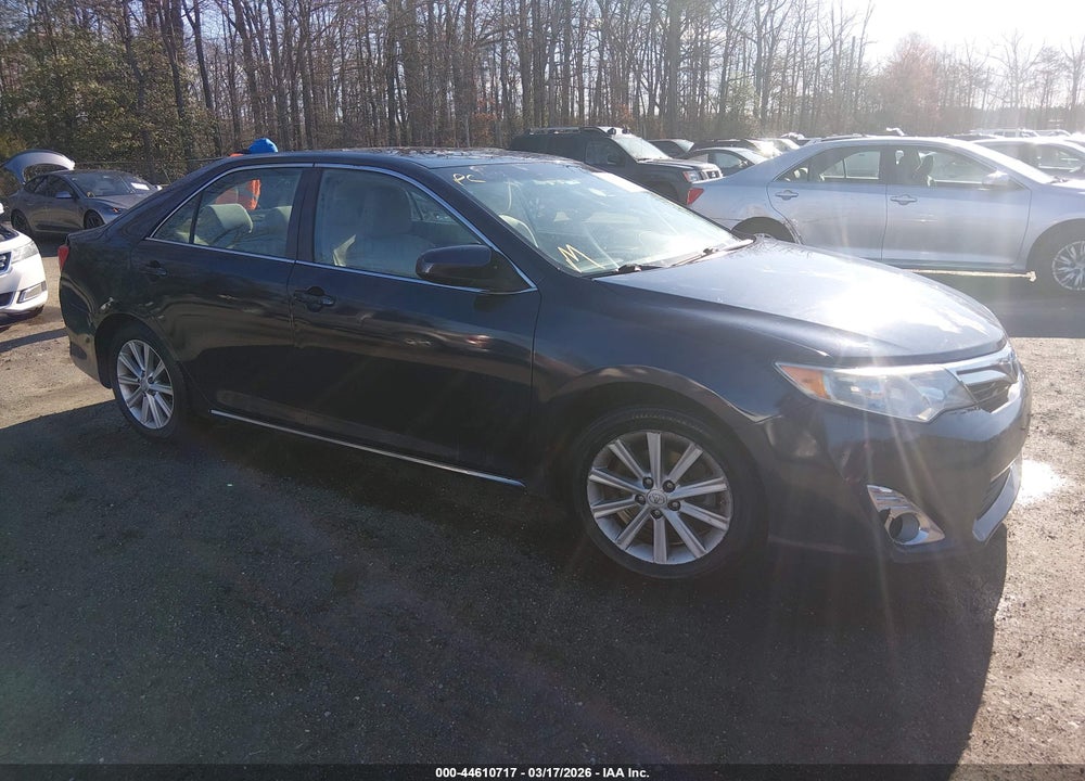 2014 TOYOTA CAMRY XLE VIN: 4T4BF1FK6ER382901